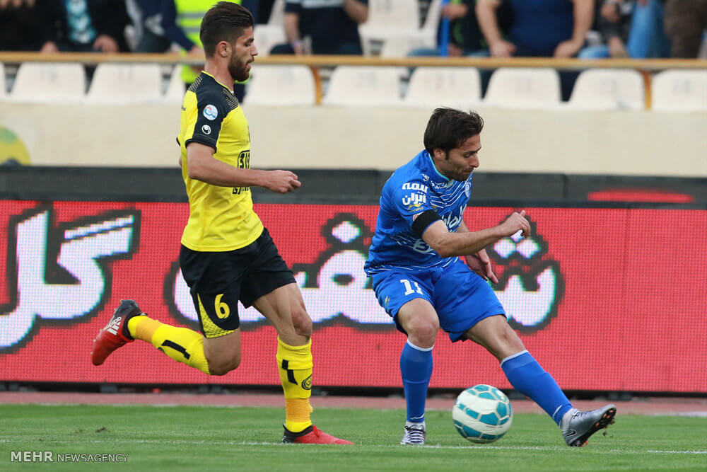 عکس های دیدار تیم های استقلال تهران و سپاهان اصفهان عکس های دیدار تیم های استقلال تهران و سپاهان اصفهان,تصاویر دیدار تیم های استقلال تهران و سپاهان اصفهان در ورزشگاه آزادی,دیدار تیم های استقلال تهران و سپاهان اصفهان