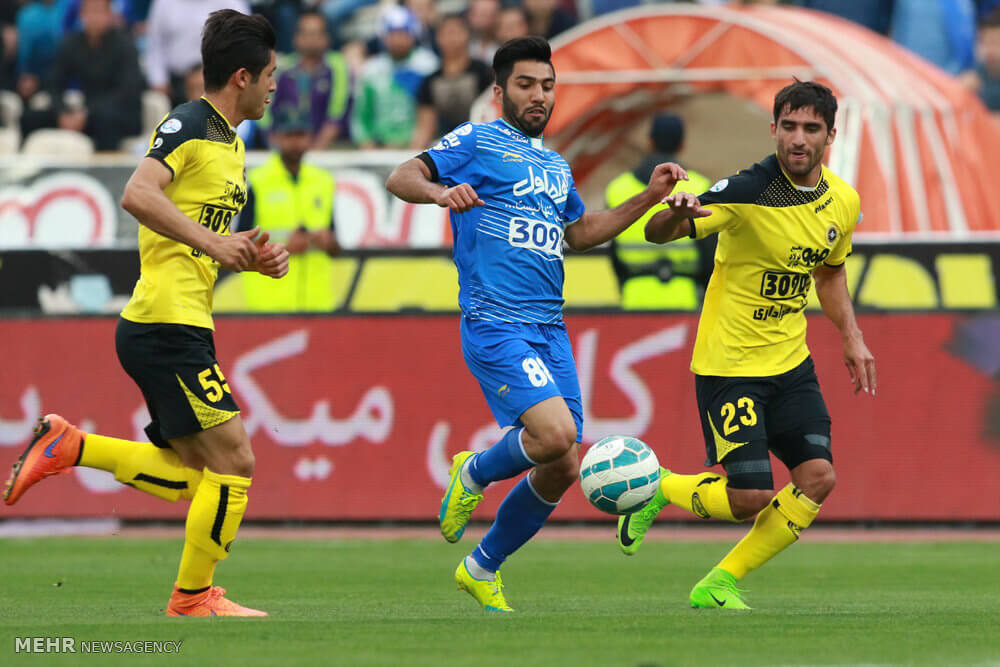 عکس های دیدار تیم های استقلال تهران و سپاهان اصفهان عکس های دیدار تیم های استقلال تهران و سپاهان اصفهان,تصاویر دیدار تیم های استقلال تهران و سپاهان اصفهان در ورزشگاه آزادی,دیدار تیم های استقلال تهران و سپاهان اصفهان