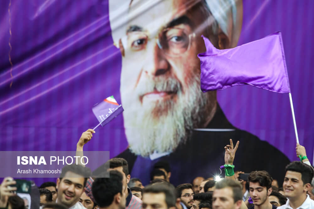 عکس های سفر انتخاباتی حسن روحانی به ارومیه عکس های سفر انتخاباتی حسن روحانی به ارومیه,تصاویر سفر انتخاباتی حسن روحانی به ارومیه,عکس های سخنرانی انتخاباتی روحانی در ورزشگاه الغدیر ارومیه