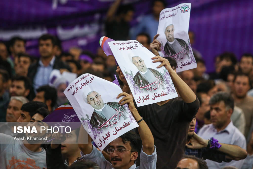 عکس های سفر انتخاباتی حسن روحانی به ارومیه عکس های سفر انتخاباتی حسن روحانی به ارومیه,تصاویر سفر انتخاباتی حسن روحانی به ارومیه,عکس های سخنرانی انتخاباتی روحانی در ورزشگاه الغدیر ارومیه