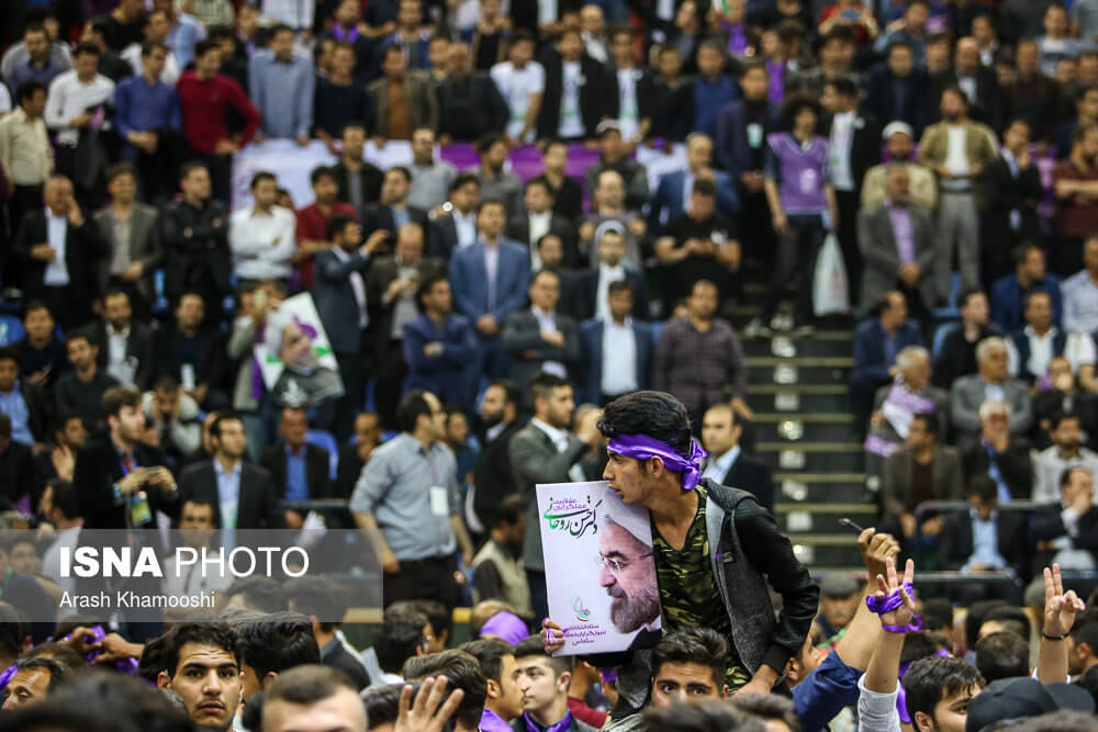 عکس های سفر انتخاباتی حسن روحانی به ارومیه عکس های سفر انتخاباتی حسن روحانی به ارومیه,تصاویر سفر انتخاباتی حسن روحانی به ارومیه,عکس های سخنرانی انتخاباتی روحانی در ورزشگاه الغدیر ارومیه