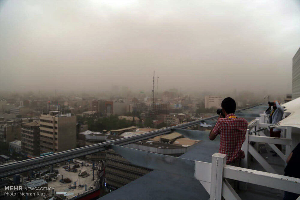 عکس های وزش باد شدید و طوفان در تهران,تصاویر وزش باد شدید و طوفان در تهران,وزش باد شدید و طوفان در تهران
