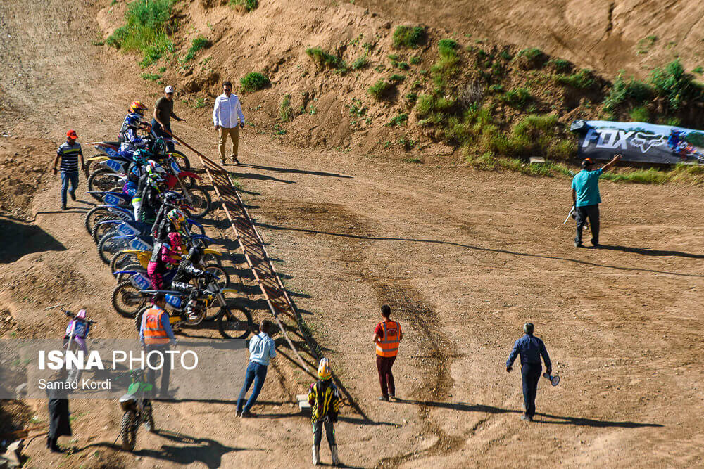 عکس های مسابقات کشوری موتورکراس بانوان,تصاویرمسابقات کشوری موتورکراس بانوان,عکس های نخستین دوره مسابقات کشوری موتورکراس بانوان