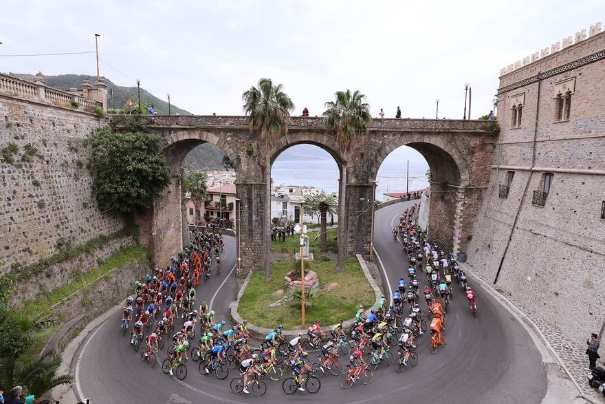 عکس های مسیر زیبای مسابقه دوچرخه‌سواری ژیرو دی ایتالیا‎,تصاویر مسیر زیبای مسابقه دوچرخه‌سواری ژیرو دی ایتالیا‎,مسیر زیبای مسابقه دوچرخه‌سواری ژیرو دی ایتالیا‎