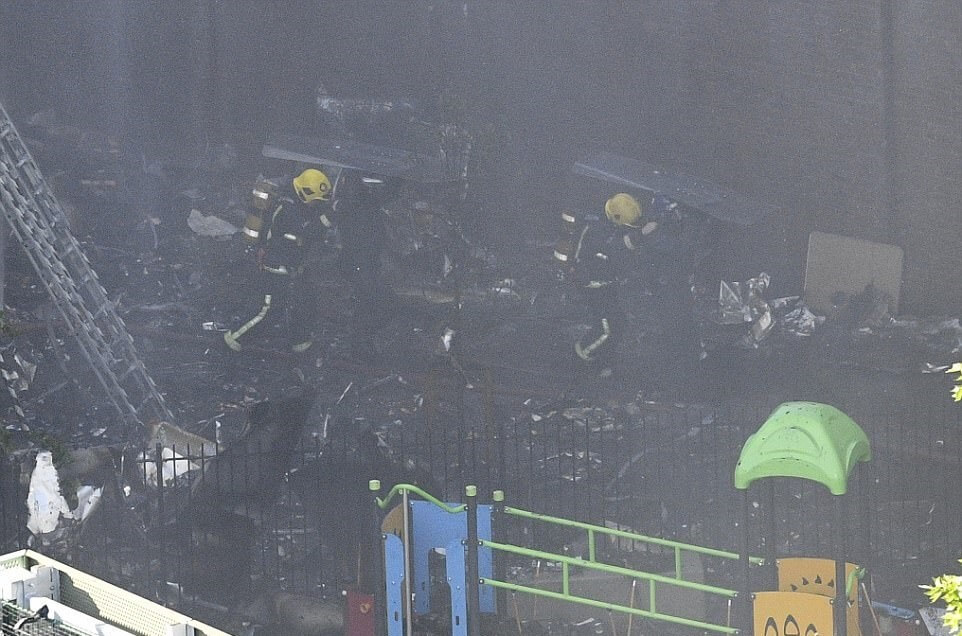 عکس های آتش‌سوزی برج گرانفل در غرب لندن,تصاویر آتش‌سوزی برج گرانفل در غرب لندن,عکس های مهارآتش برج گرانفل لندن