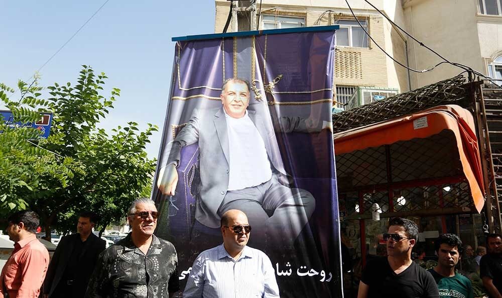 عکس های تشیع پیکرمجید نائینی عکس های تشیع پیکرمجید نائینی,تصاویر تشیع پیکرمجید نائینی,عکس های خاکسپاری مجید نائینی