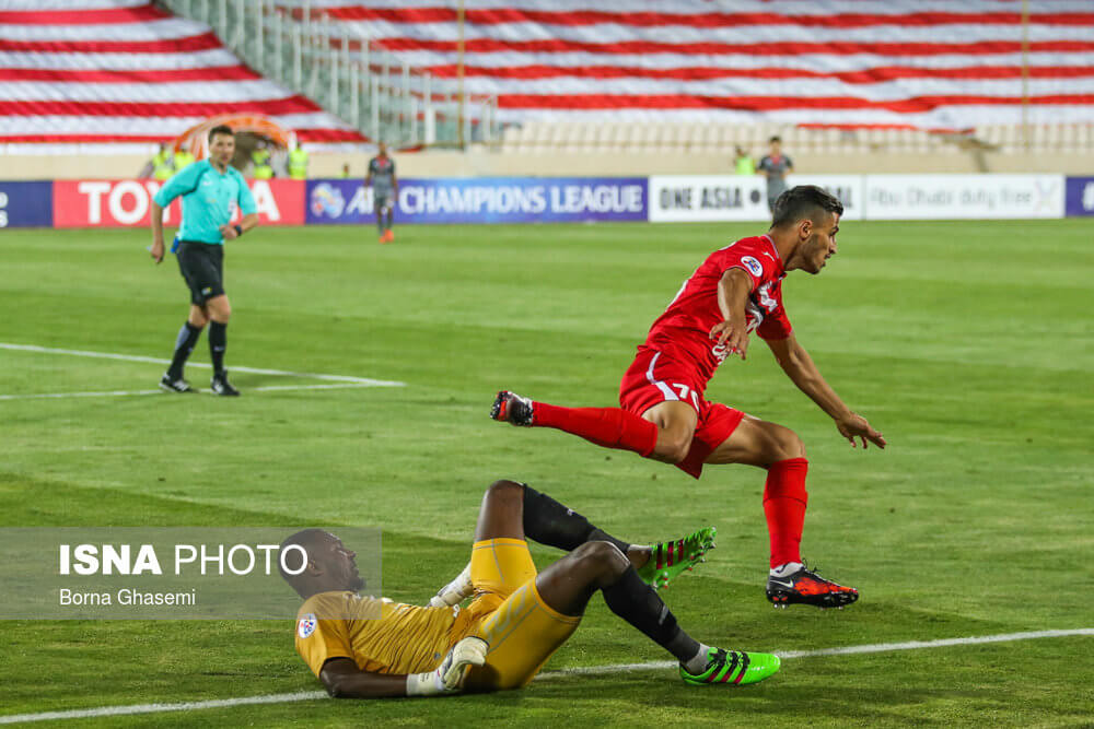 تصاویر دیدار تیم‌های فوتبال پرسپولیس و لخویا,عکس های دیدار تیم‌های فوتبال پرسپولیس و لخویا در ورزشگاه آزادی,دیدار تیم‌های فوتبال پرسپولیس و لخویا