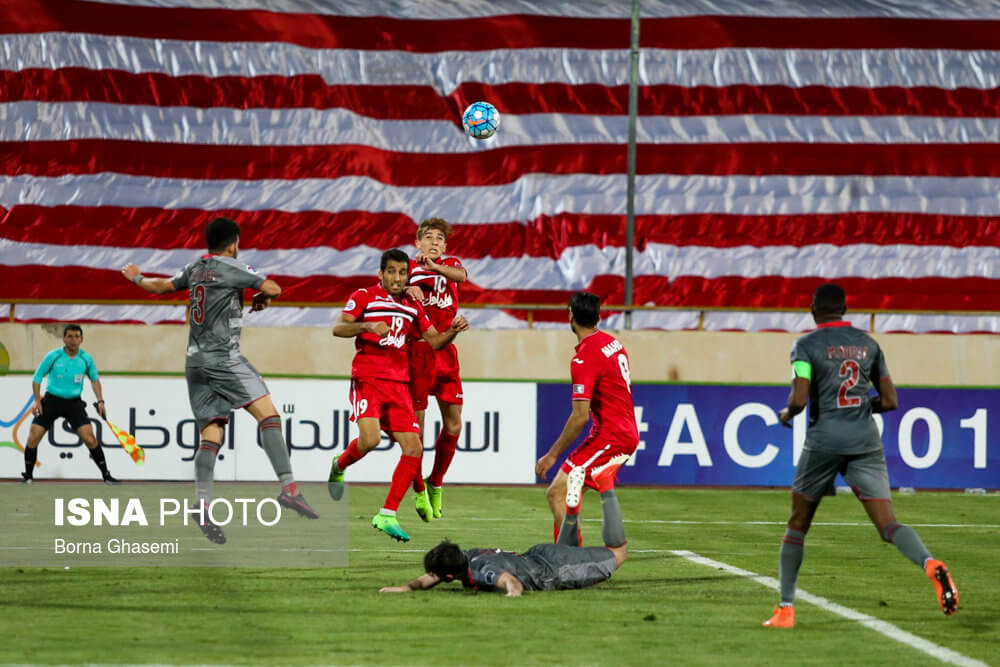 تصاویر دیدار تیم‌های فوتبال پرسپولیس و لخویا,عکس های دیدار تیم‌های فوتبال پرسپولیس و لخویا در ورزشگاه آزادی,دیدار تیم‌های فوتبال پرسپولیس و لخویا