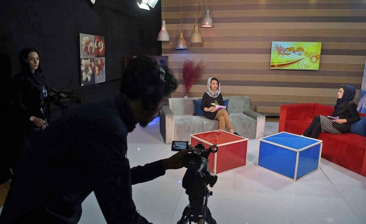 عکس های اولین شبکه تلویزیونی زنان در افغانستان,تصاویر اولین شبکه تلویزیونی زنان در افغانستان است,عکس های شبکه تلویزیونی زن‌تی‌وی در افغانستان