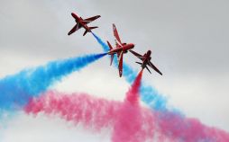 تصاویرجشنواره نمایش هوایی نظامی جهان,عکسهای بزرگترین جشنواره نمایش هوایی نظامی جهان,تصویربزرگترین جشنواره نمایش هوایی نظامی جهان