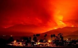 تصاویر آتش سوزی مناطق جنگلی در کالیفرنیا,عکس های آتش سوزی مناطق جنگلی در کالیفرنیا,تصاویر آتش سوزی جنگل های بزرگ به علت گرما