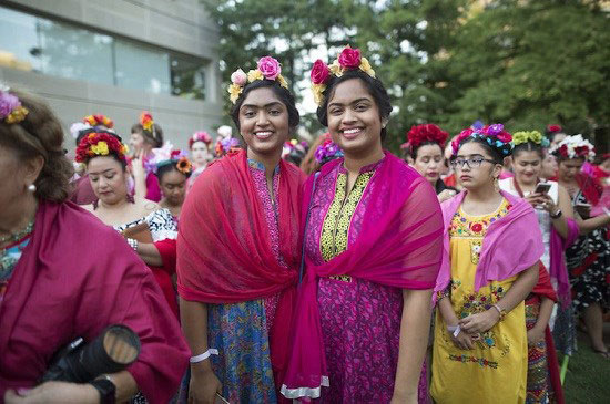 گردهمایی طرفداران فریدا کالو،خواندنی ها و دیدنی ها،خبرهای جالب،اخبار جالب اخبار جالب,خبرهای جالب,خواندنی ها و دیدنی ها,گردهمایی طرفداران فریدا کالو