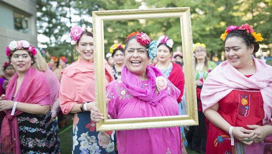 گردهمایی طرفداران فریدا کالو،خواندنی ها و دیدنی ها،خبرهای جالب،اخبار جالب اخبار جالب,خبرهای جالب,خواندنی ها و دیدنی ها,گردهمایی طرفداران فریدا کالو