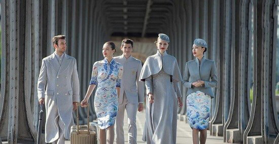 لباس فرم کارمندان شرکت هواپیمایی چین،خواندنی ها و دیدنی ها،خبرهای جالب،اخبار جالب اخبار جالب,خبرهای جالب,خواندنی ها و دیدنی ها,لباس فرم کارمندان شرکت هواپیمایی چین