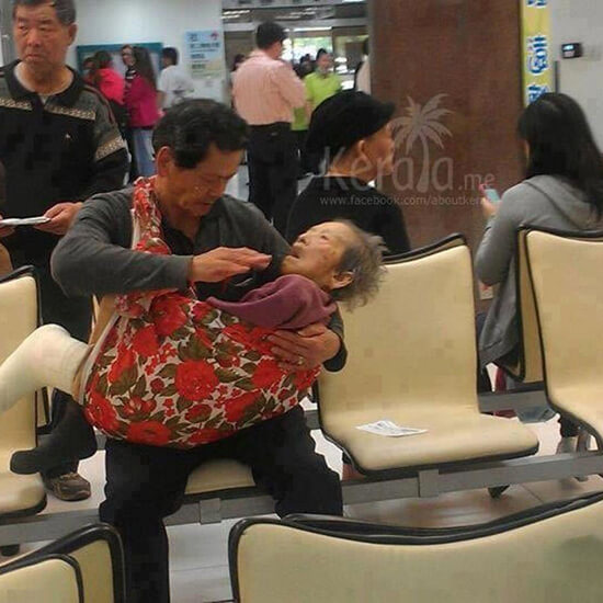 محبت به مادر،خواندنی ها و دیدنی ها،خبرهای جالب،اخبار جالب اخبار جالب,خبرهای جالب,خواندنی ها و دیدنی ها,محبت به مادر