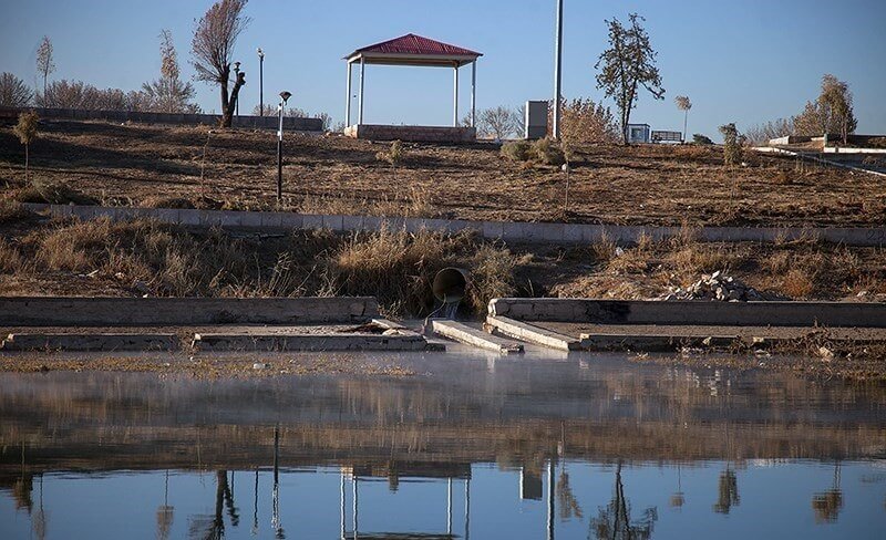 تصاویر فاضلاب شهری و آب غسالخانه در رودخانه اصلی کرمانشاه,عکس فاضلاب شهری و آب غسالخانه در رودخانه اصلی کرمانشاه,عکسهای فاضلاب شهری در رودخانه اصلی کرمانشاه