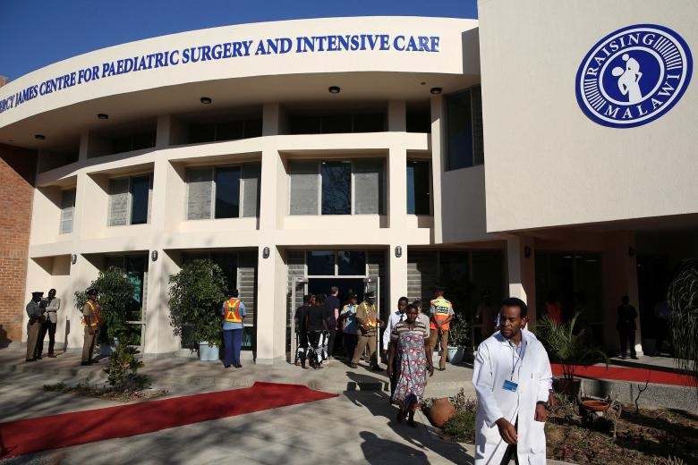افتتاحیه بیمارستان مدونا در مالاوی