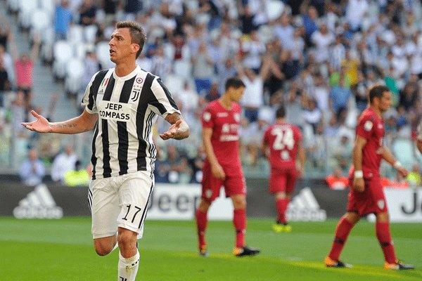 دیدار تیم های فوتبال یوونتوس و کالیاری دیدار تیم های فوتبال یوونتوس و کالیاری,اخبار فوتبال,خبرهای فوتبال,اخبار فوتبال جهان