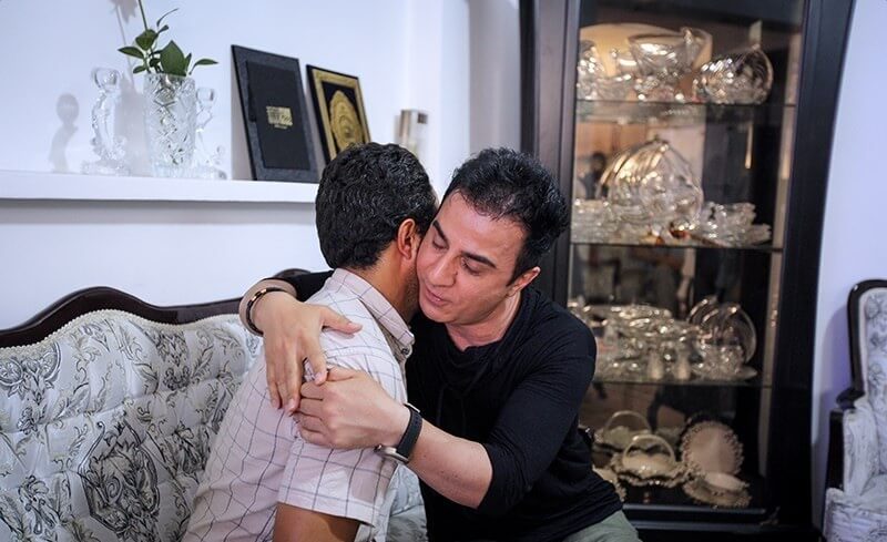 تصاویر دیدار عموپورنگ با خانواده بنیتای ۸ ماهه تصاویر دیدار عموپورنگ با خانواده بنیتای ۸ ماهه,تصاویر دیدار داریوش فرضیایی با خانواده بنیتا,تصاویر دیدار عموپورنگ با خانواده بنیتا