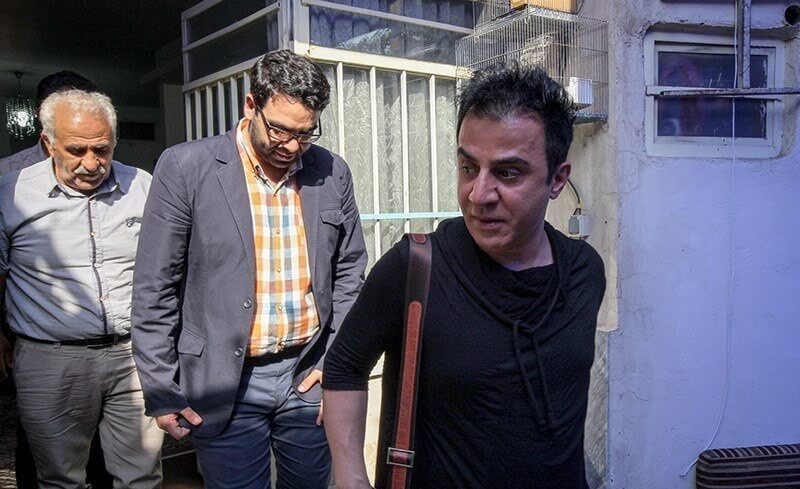 تصاویر دیدار عموپورنگ با خانواده بنیتای ۸ ماهه تصاویر دیدار عموپورنگ با خانواده بنیتای ۸ ماهه,تصاویر دیدار داریوش فرضیایی با خانواده بنیتا,تصاویر دیدار عموپورنگ با خانواده بنیتا