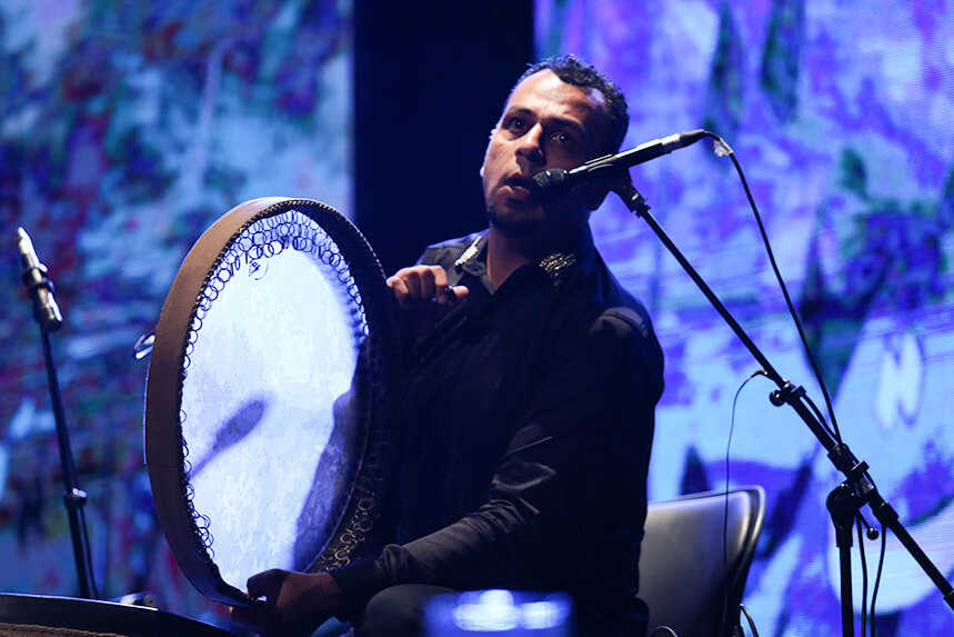 تصاویرکنسرت آواز پارسی تصاویرکنسرت آواز پارسی,عکس های اجرای حافظ ناظری,تصاویرکنسرت آواز پارسی درتالار وزارت کشور,