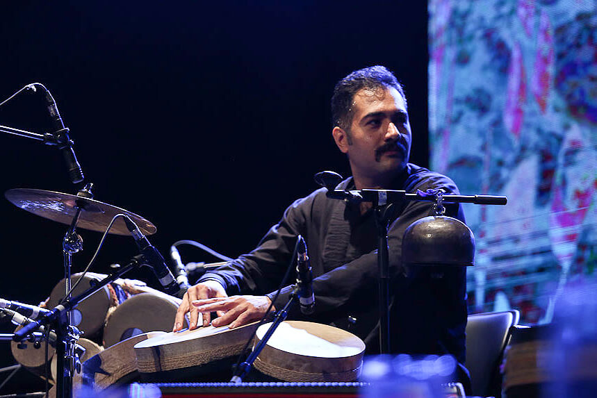 تصاویرکنسرت آواز پارسی تصاویرکنسرت آواز پارسی,عکس های اجرای حافظ ناظری,تصاویرکنسرت آواز پارسی درتالار وزارت کشور,