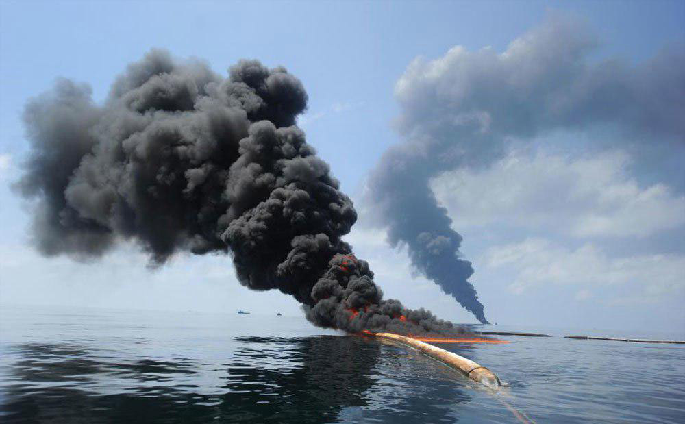 ‫آلودگی نفتی گسترده در سواحل بندر ماهشهر‬‎ ile ilgili görsel sonucu