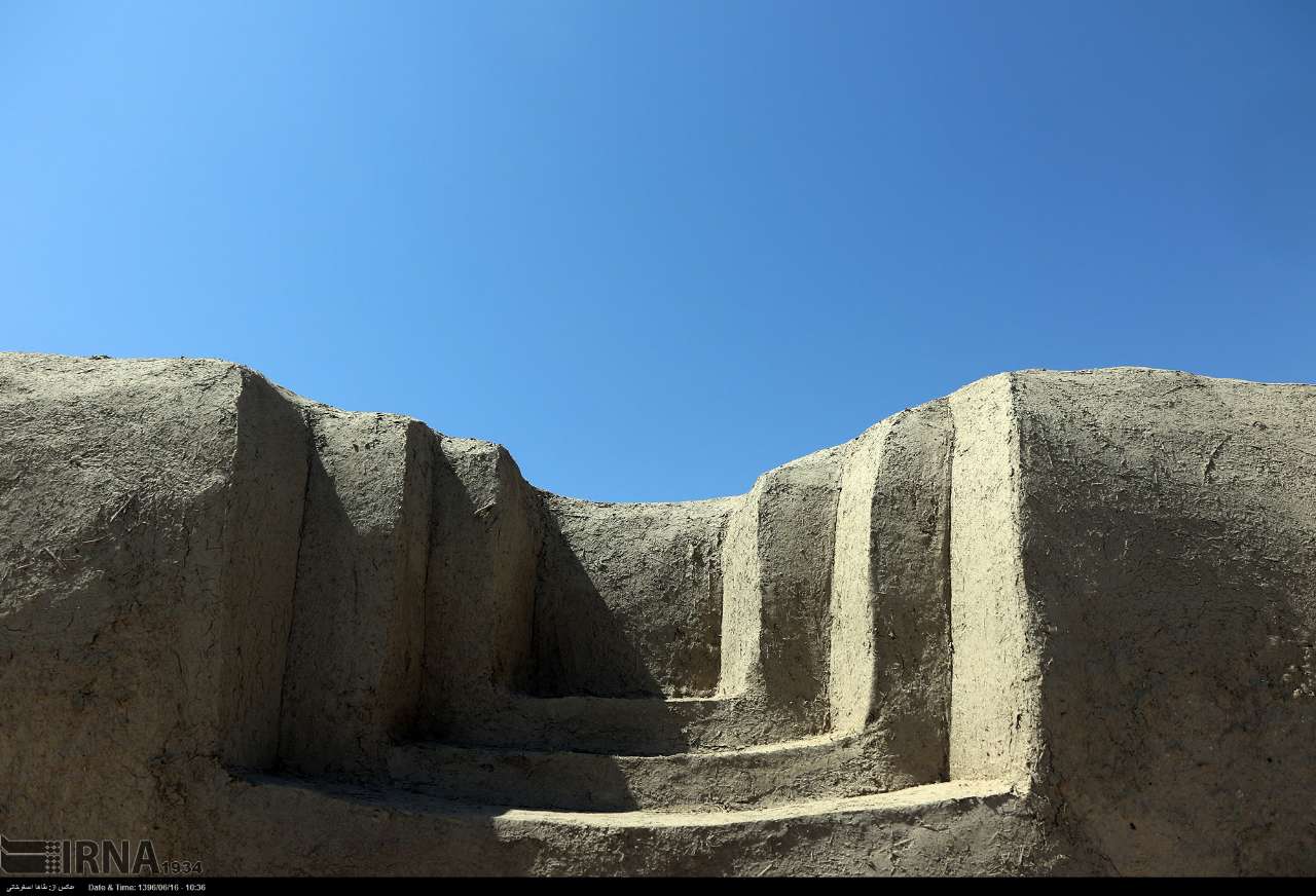 عکس تپه باستانی حسنلو,تصاویر تپه باستانی حسنلو,عکس تپهٔ حسنلو