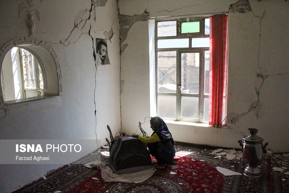 تصاویرزلزله در روستای شربیان,عکس های خسارات زلزله در روستای شربیان,تصاویر زلزله درآذربایجان شرقی,