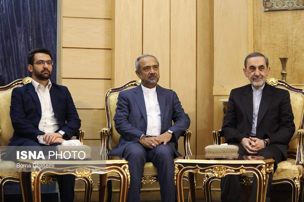 عکس بدرقه رییس جمهور برای سفر به نیویورک,تصاویر بدرقه رییس جمهور برای سفر به نیویورک,عکس سفر روحانی به نیویورک