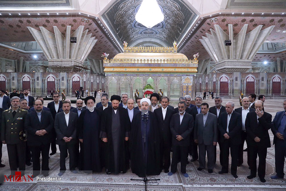 تصاویر مراسم تجدید میثاق حسن روحانی,عکس حسن روحانی در مرقد امام,عکس های تجدید میثاق دولت دوازدهم