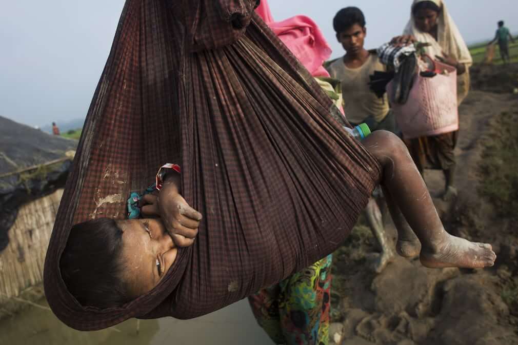 عکس های پناهجویان مسلمان میانماری در بنگلادش,تصاویر مخالفت مردم انگلیس با برگزیت,تصاویر مهمترین وقایع 15 شهریور 96 در دنیا