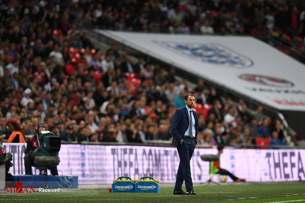 عکس دیدار تیم های فوتبال انگلیس و اسلواکی,تصاویر دیدار تیم های فوتبال انگلیس و اسلواکی,عکس دیداری حساس در ورزشگاه ومبلی