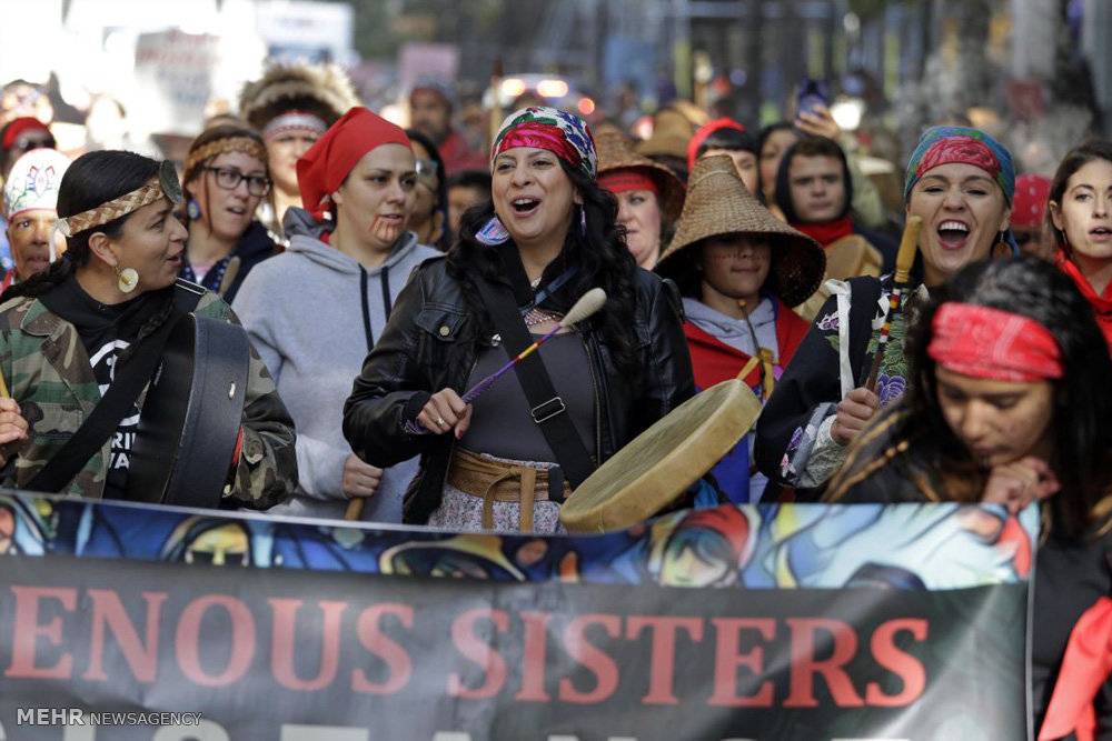 تصاویررژه به مناسبت روز کریستوف کلمب,عکس رژه بومیان در آمریکا,تصاویرروز کریستوف کلمب,