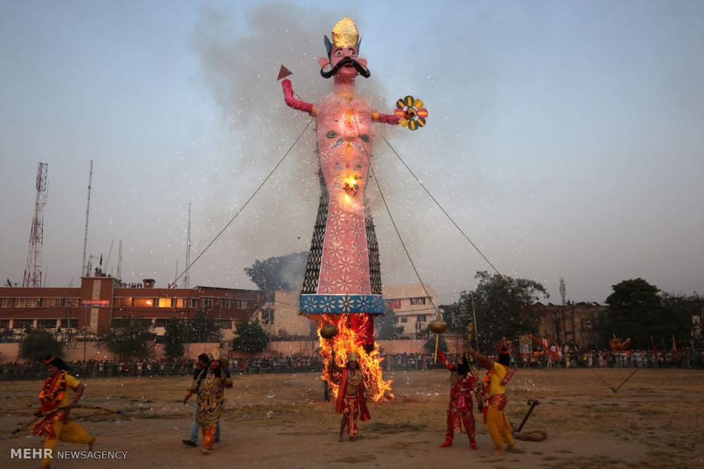 تصاویر دیدنی جشنواره مذهبی دورگا پوجا در هند,تصاویر دیدنی جشنواره مذهبی در هند،تصاویر دیدنی جشنواره مذهبی در هند