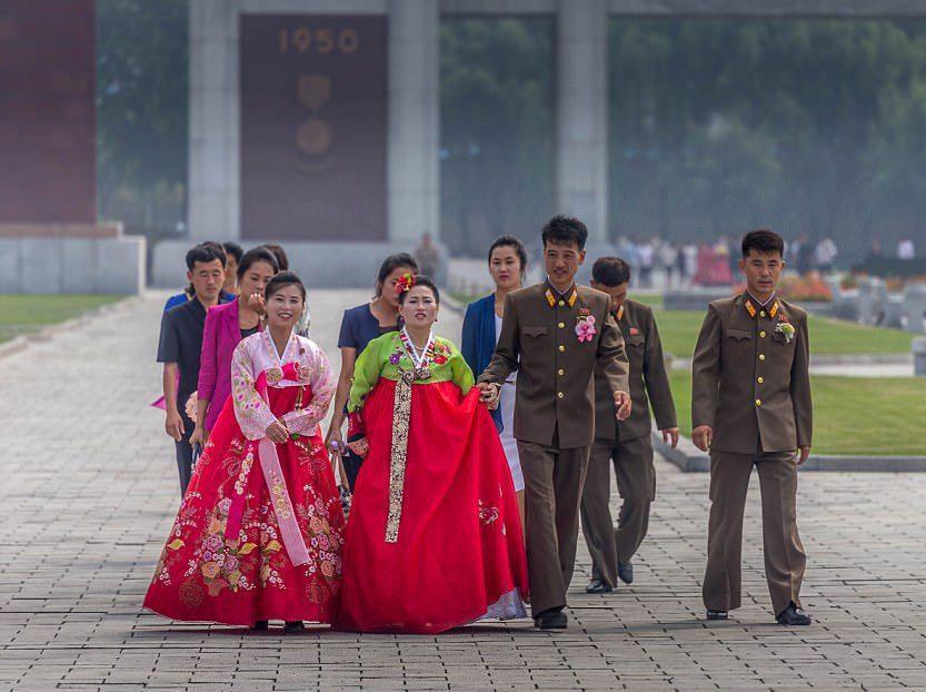 تصاویرنیروی فعال نظامی کره شمالی,عکس های ارتش کره شمالی,تصاویرزنان و مردان نظامی عضو ارتش کره شمالی,