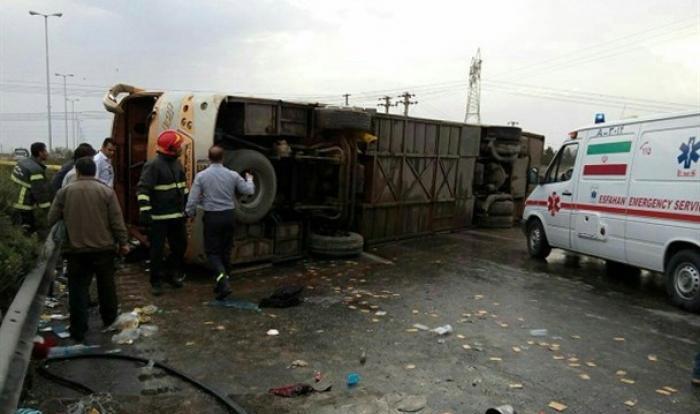 واژگونی اتوبوس درشاهین شهر,اخبار حوادث,خبرهای حوادث,حوادث
