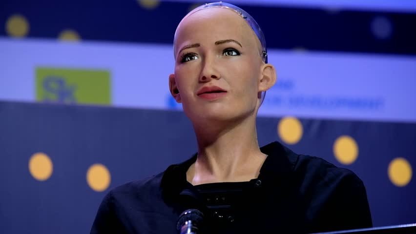 عکس ربات درعربستان,تصاویرربات جدید در عربستان,عکس ربات زن درعربستان