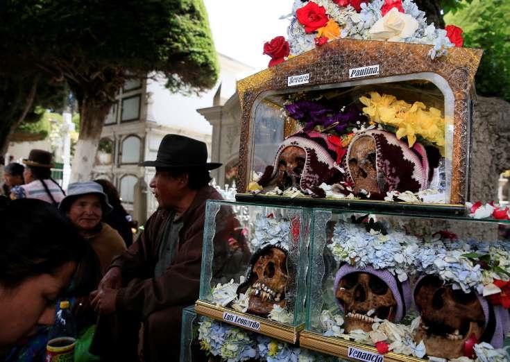 تصاویر آیین روز جمجمه در بولیوی,عکسهای جشن جمجمه در بولیوی,عکس های آیین عجیب در بولیوی