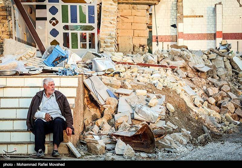 تصاویر زلزله زدگان روستاهای اطراف کرمانشاه و مناطق مرزی,عکس های زلزله زدگان روستاهای اطراف کرمانشاه و مناطق مرزی,عکس های زلزله کرمانشاه