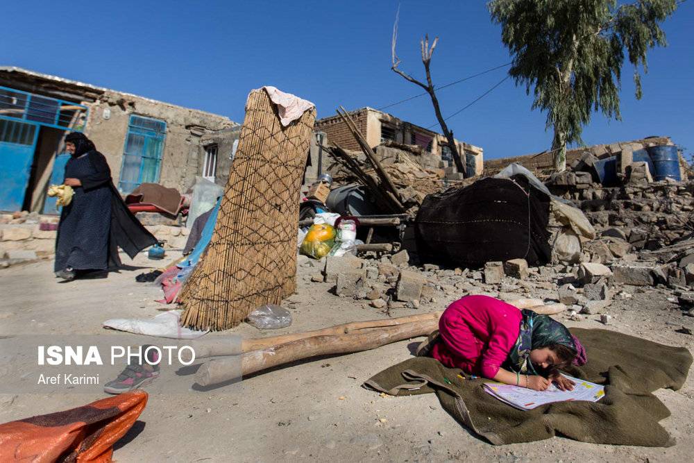 عکس های آوارگان زلزله کرمانشاه,تصاویر مناطق ویران شده زلزله کرمانشاه,عکس های زندگی در کرمانشاه پس از زلزله سرپل ذهاب