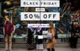 عکس خریداران در فروشگاه ها در جمعه سیاه,تصاویرخریداران در فروشگاه ها در جمعه سیاه,عکس هجوم خریداران به فروشگاه ها در جمعه سیاه