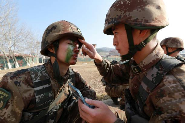 تصاویر آموزش نظامی ارتش چین,عکسهای آموزش نیروهای ارتش چین,عکس های نیروهای ارتش چین