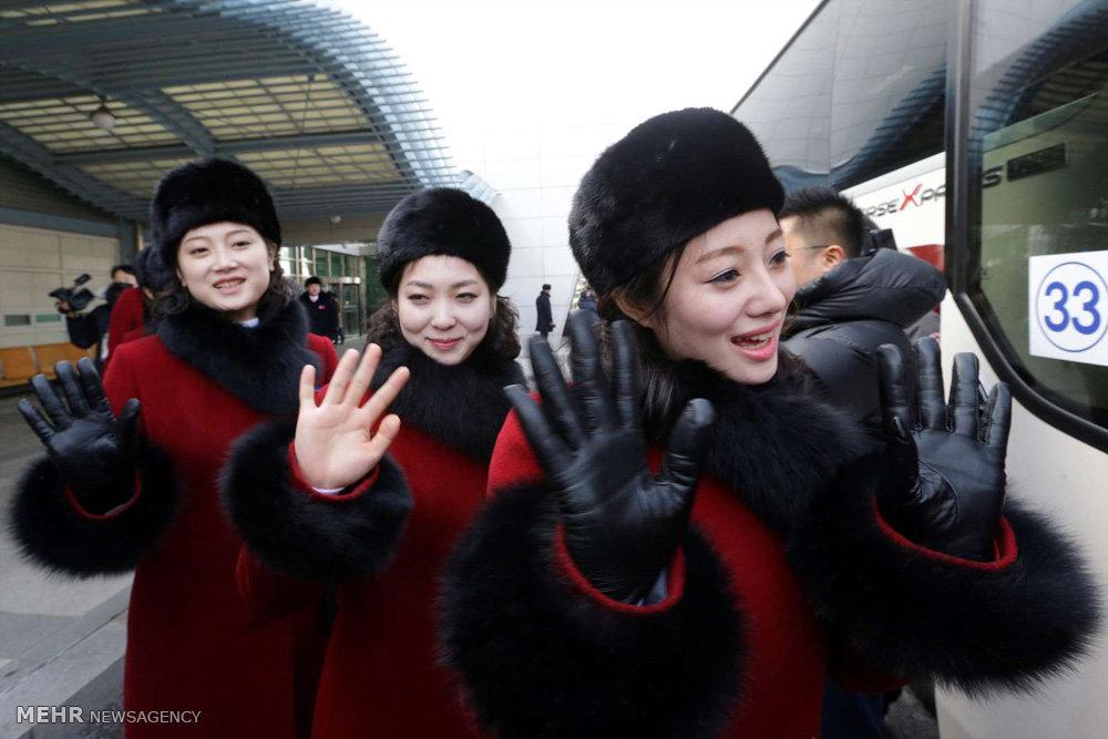 تصاویرتشویق کنندگان ورزشکاران کره شمالی‎,عکس های تشویق ورزشکاران درالمپیک زمستانی2018,تصاویر زنان تشویق کننده ورزشکاران کره شمالی