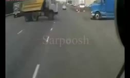 ویدئو/ تصادف‌های جاده‌ای وسایل نقلیه سنگین