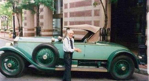 پیرمرد 102 ساله و اتومبیل 82 ساله‌اش,اخبار جالب,خبرهای جالب,خواندنی ها و دیدنی ها
