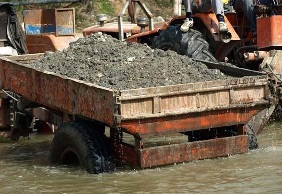 برداشت غیر مجاز شن و ماسه برداشت غیر مجاز شن و ماسه,اخبار اجتماعی,خبرهای اجتماعی,محیط زیست