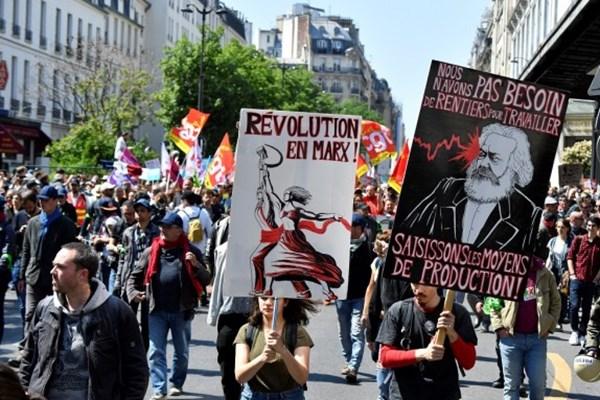 تظاهرات هزاران نفری علیه ماکرون,اخبار سیاسی,خبرهای سیاسی,اخبار بین الملل