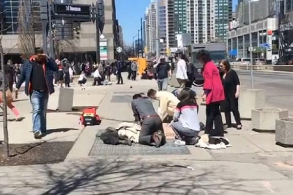 حمله به عابران با خودرو در تورنتو کانادا,اخبار سیاسی,خبرهای سیاسی,اخبار بین الملل