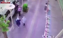 ویدئو/ حمله دزد موتورسوار به زن توریست در تهران